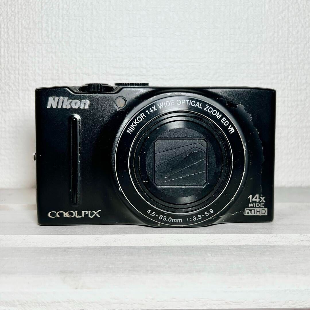 Nikon COOLPIX S8200 16.1MP 14x Optical Zoom Used Compact Nikon COOLPIX S8200 16.1MP 14x Optical Zoom Used Compact