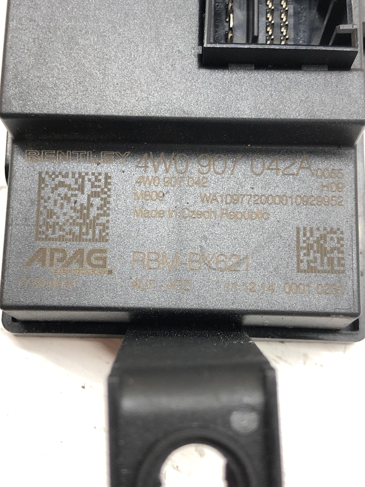 2013 - 2019 BENTLEY FLYING SPUR HEATER CONTROL MODULE 4W0907042A OEM