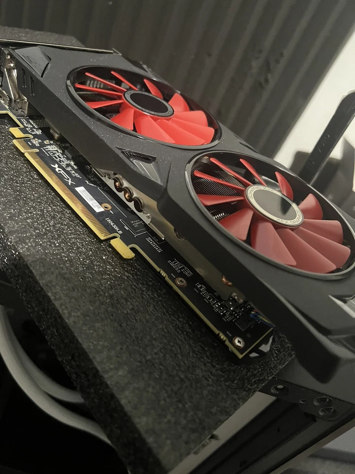 XFX AMD Radeon RX 570 4GB GDDR5 Graphic Card ( RX-570P427D6 ) - Image 2 of 3
