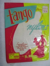 1 PR VINTAGE TANGO RHT FLAT KNIT SHEER SHINY NYLON STOCKINGS 9 1/2 MED WHITE