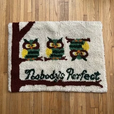 NOBODY'S PERFECT OWL TREE VTG LATCH HOOK COMPLETED FINISHED RUG ART 36”x27”