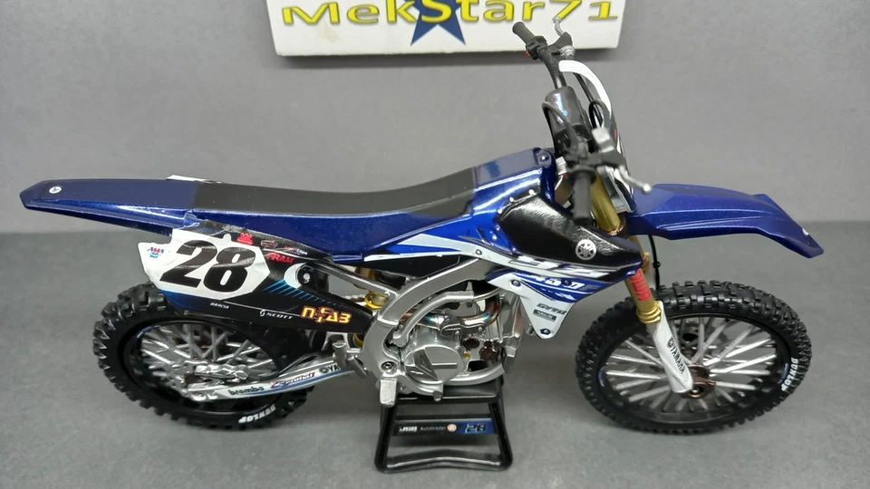 1/12 Newray Yamaha YZ 450 F 2017 Motocross con Upgrade Unico - Immagine 4 di 4