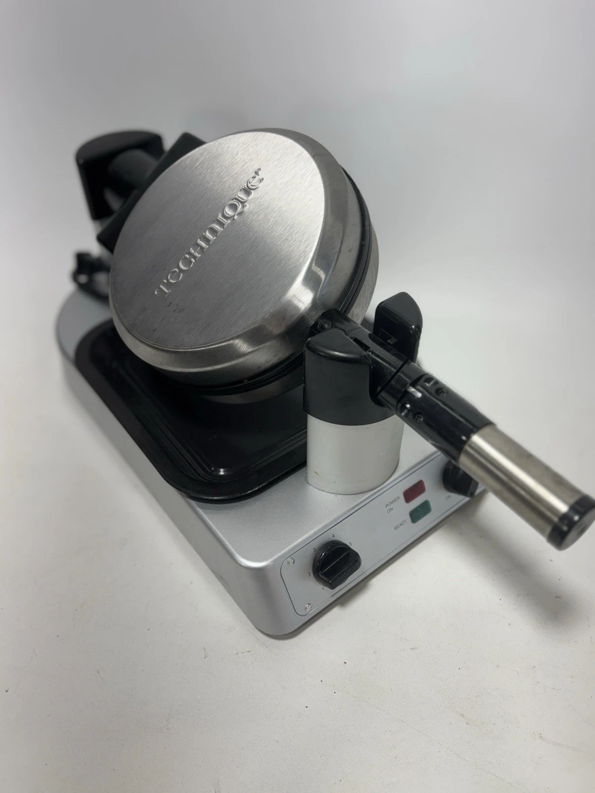 Technique Electric Waffle Maker WM900S Nonstick Iron Tested Works Clean