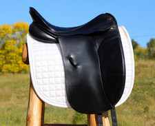 Selle noire Country EDEN Dessage 17,5 pouces