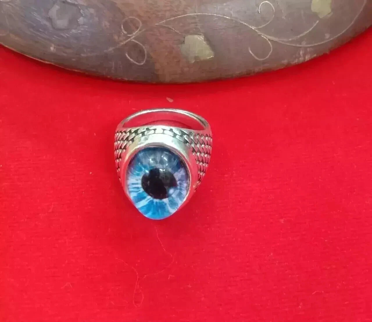 Ring of Abundance: Magical Talisman for Attracting Wealth and Love