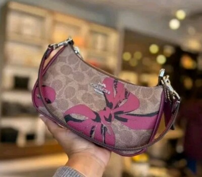 Crossbody Bag Little Coach Bag NWT Coach CY733 Teri Mini Bow Print