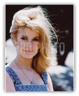 Catherine Deneuve : retour en images sur ses rôles iconiques - Harper's Bazaar