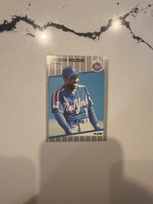 #52 Mookie Wilson 1989 Fleer Error Card - 2 blotches, Green line on left