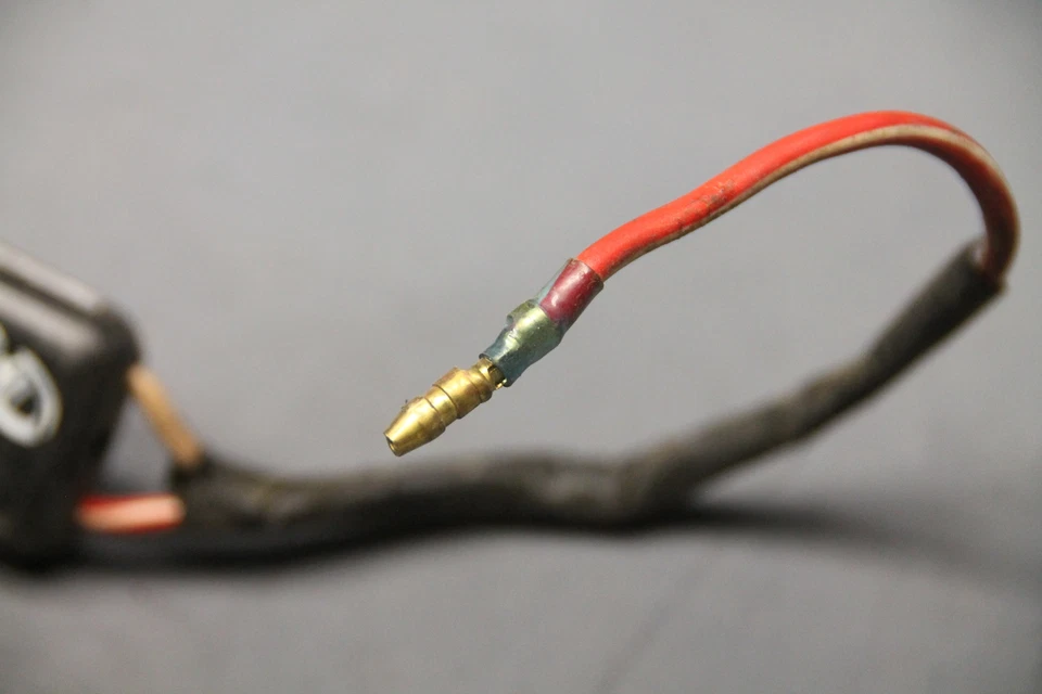 1982 KAWASAKI KZ440G FUSE BOX 26004-1014 - Image 2 of 4