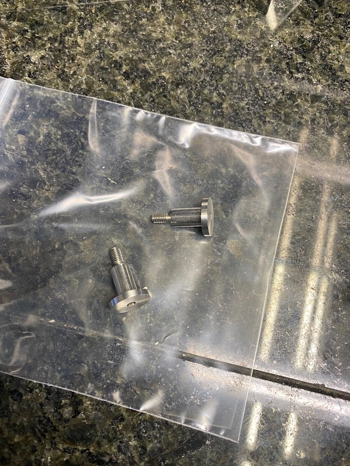 Apple 20" Aluminum Cinema Display A1081 STAND SCREWS  - Image 2 of 4