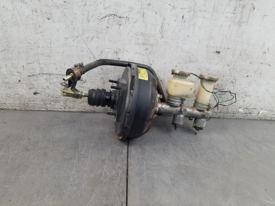 Главный тормозной цилиндр/усилитель 1978 Nissan 280Z #8939 Z4 - Изображение 2 из 4