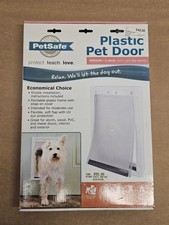 PetSafe Plastic Pet Door Medium 1 - 40 lbs - 8-1/8" x 12-1/4" Flap Opening NEW