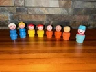 Set of 8 Figures, Vintage Wood Wooden Fisher Price Little People Family (82)