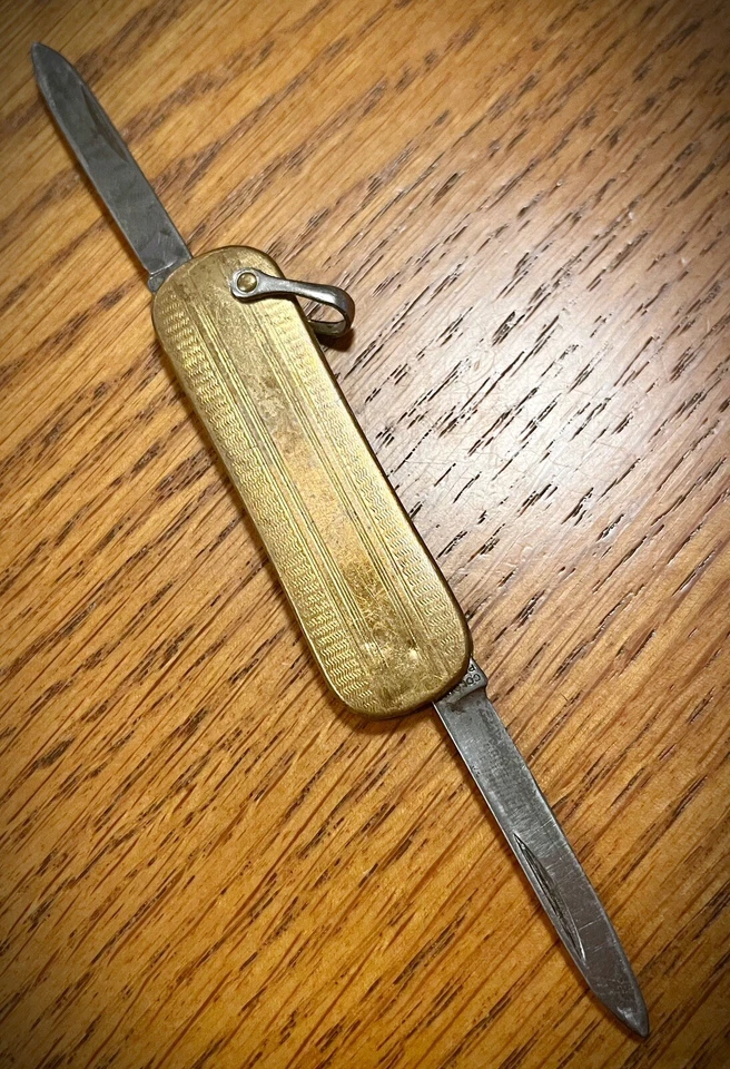 Navaja de Bolsillo Plegable de Dos Hojas Colonial Prov EE. UU. Tono Dorado Coleccionista De Colección Foto 3 de 4