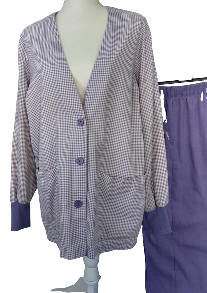 CONJUNTO Exfoliante Abrigo de Laboratorio Vintage Melocotones Púrpura/Blanco Talla S y Pantalones Púrpura Landau Talla M Foto 2 de 4