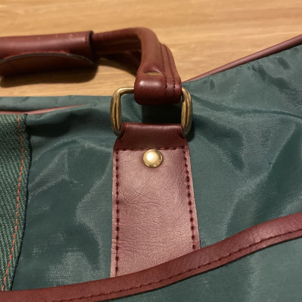 Vtg Green Travel Duffel Bag 22” Red, Green And White Stripe Brown Leather Handle - Image 4 of 4