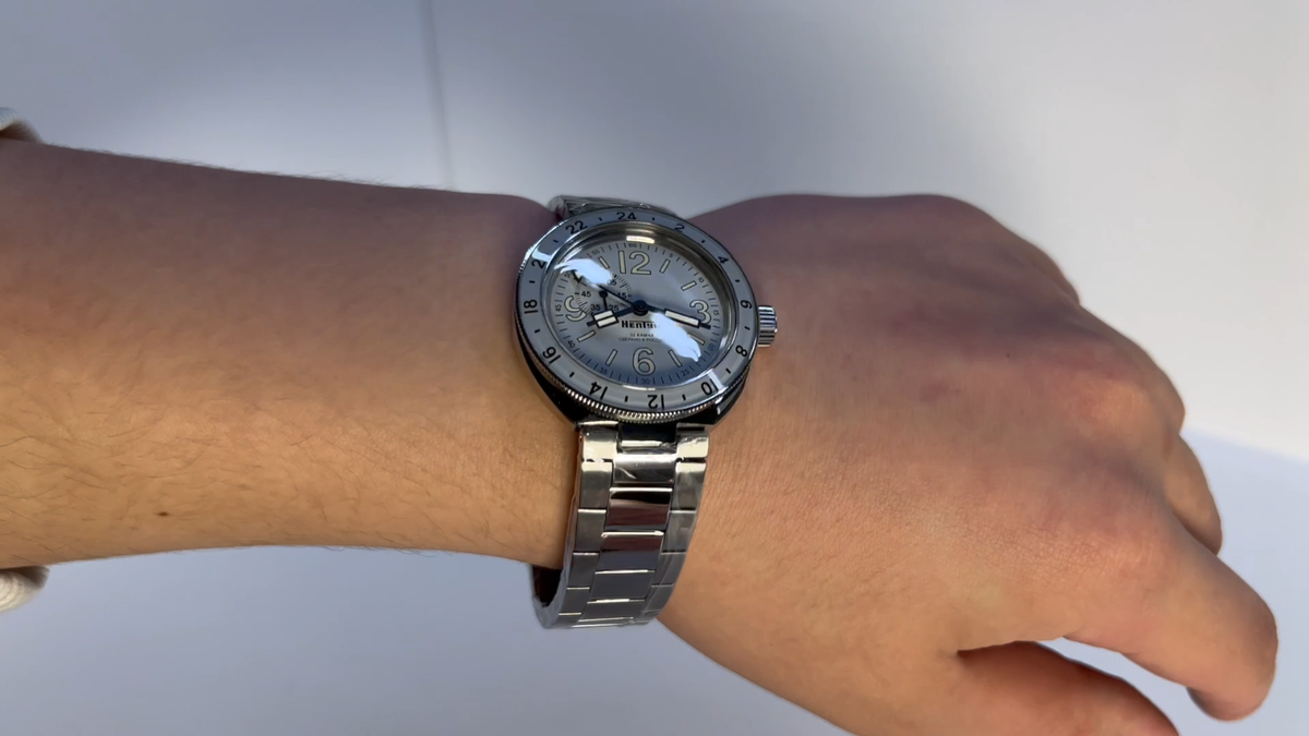 フォルホイア Vostok Amphibia 96077A Neptune GMT Watch Limited Edition Automatic