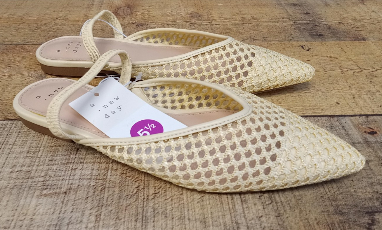 Women's Amabel Flats and Slip-Ons - a New Day - Size US 5.5