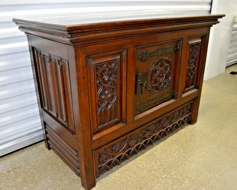 Armário de aparador antigo do século XIX neogótico carvalho buffet esculpido em vitoriano - Imagem 4 de 4