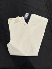 Universal Thread Women's White Straight Leg Jeans Size 2R Stretch
