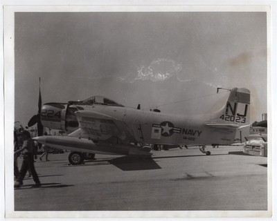 1966 US Navy Attack Squadron VA-122 AD Skyraider 142023 8x10 Original Photo #2