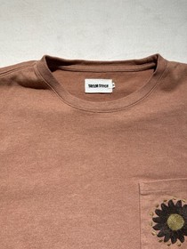 Huckberry Taylor Stitch Embroidered Heavy Bag Tee Shirt Dried Acorn Aubade 40