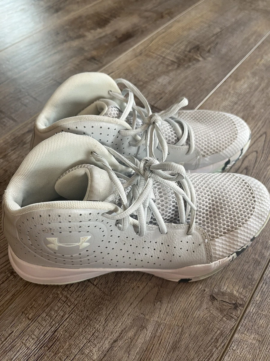 Under armor best sale girls basketball shoes