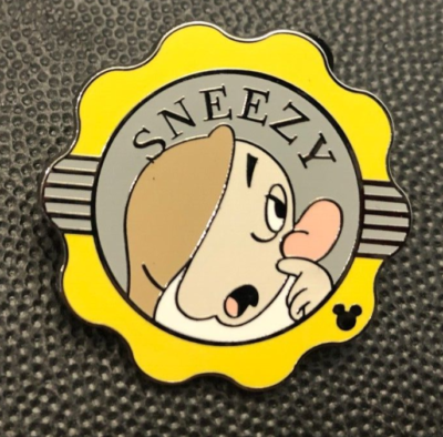 Disney pin 131136 2018 hidden mickey snow white & 7 dwarfs dwarf