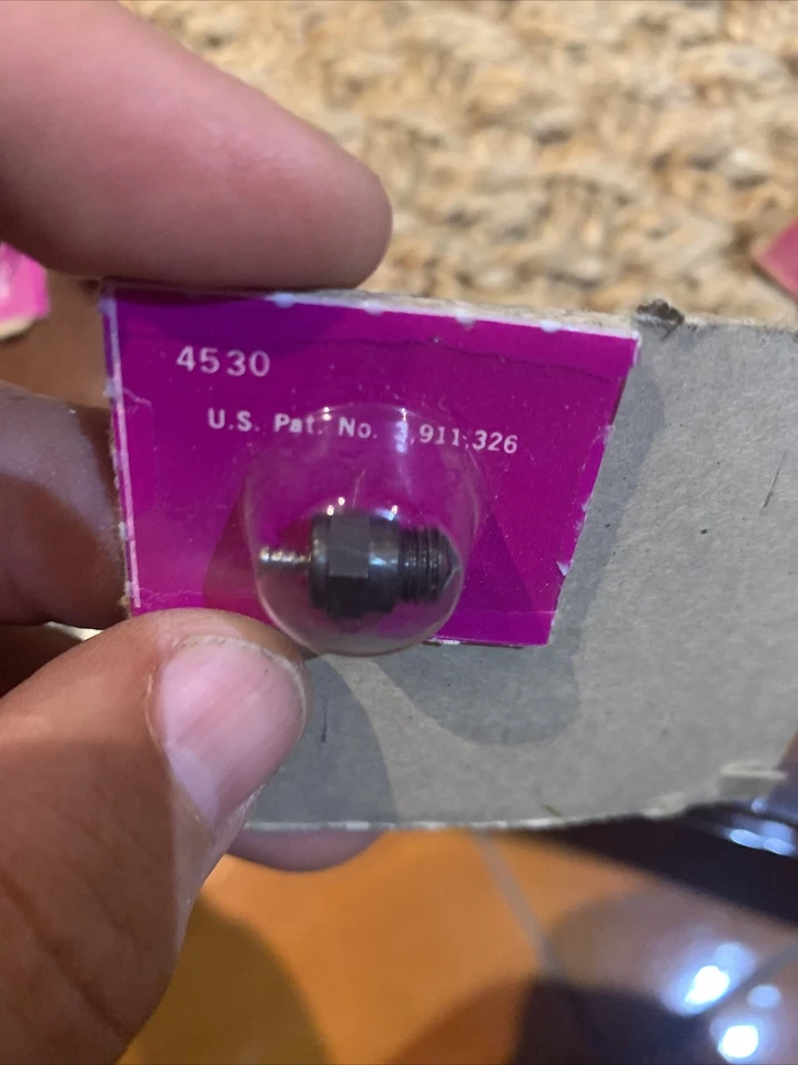 K&B 4530 RC GLOW PLUG, RADIO CONTROL SHORT REACH, BRAND NEW WITH GASKET - Image 3 of 4