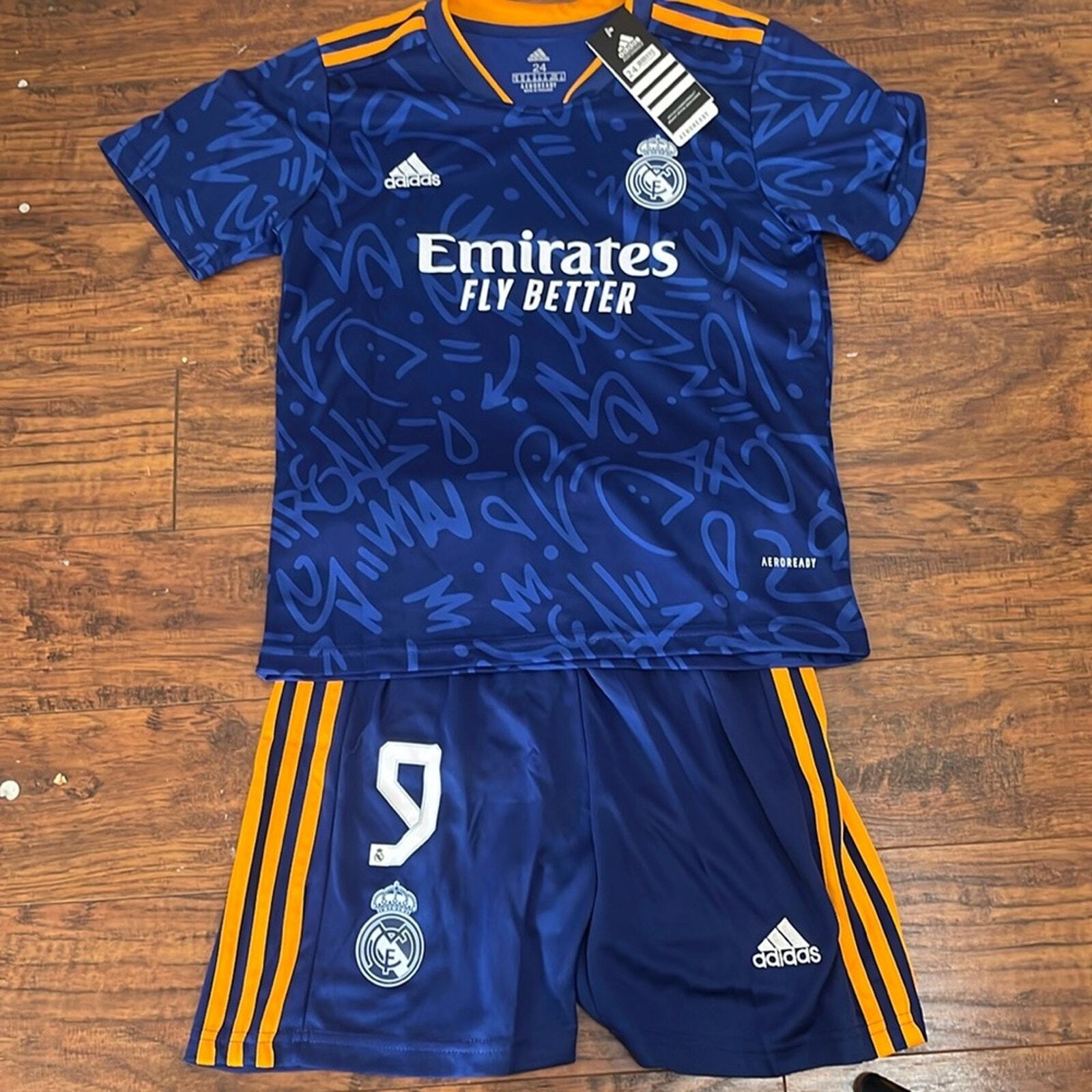 Adidas Real Madrid Benzema Jersey Set size 24 (5/6)