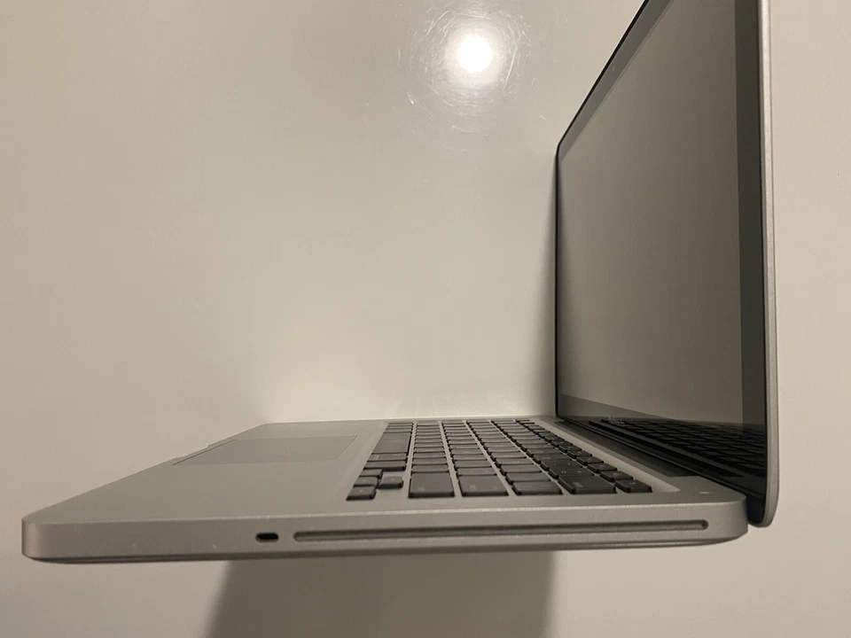Apple Macbook Pro 13" Laptop | 8 GB RAM + 1 TB HD | 2 YR WARRANTY + OFFICE - Image 3 of 4