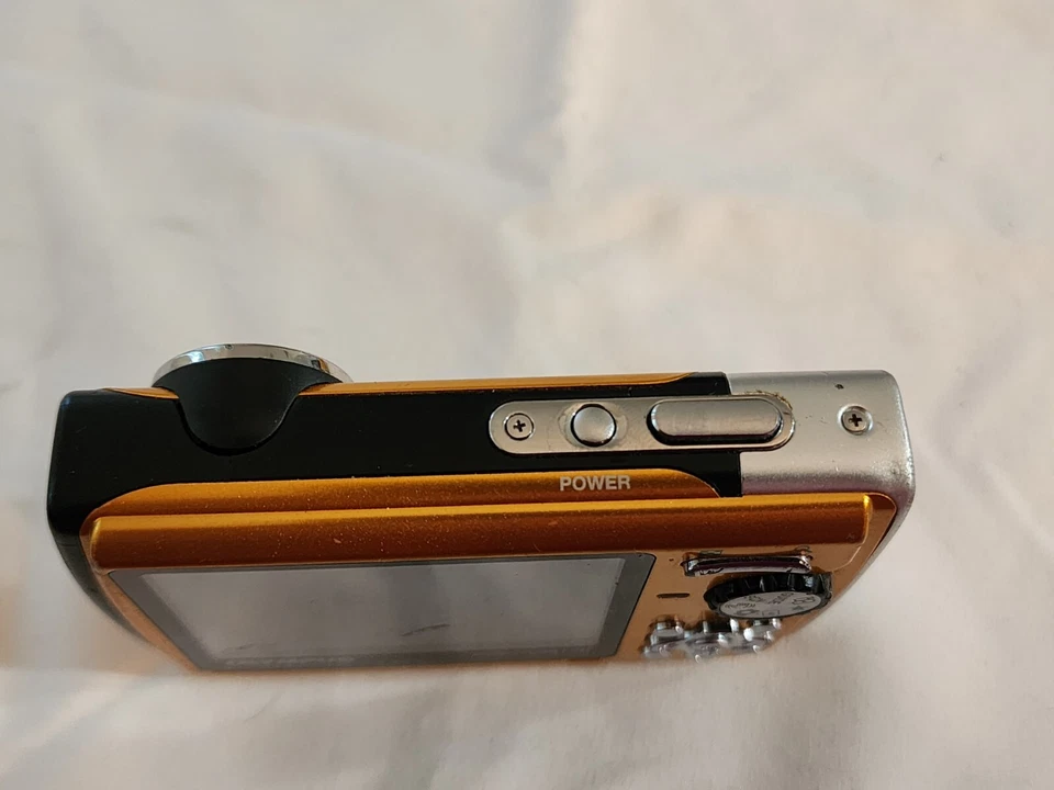 Olympus Stylus 790 SW 7.1MP Digital Camera - Sunset orange Not Tested - Image 4 of 4