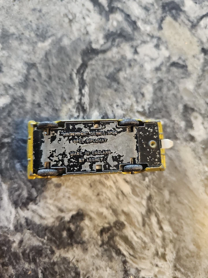 1966 Vintage Lesney Opel Diplomat Series No. 36 Gold Matchbox Die-cast Car - Imagem 3 de 3