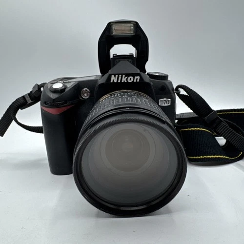 Nikon D70 6.1MP + NIKON 18-70mm F3.5-4.5 Shutter Count 2015 Battery CF UV TESTED