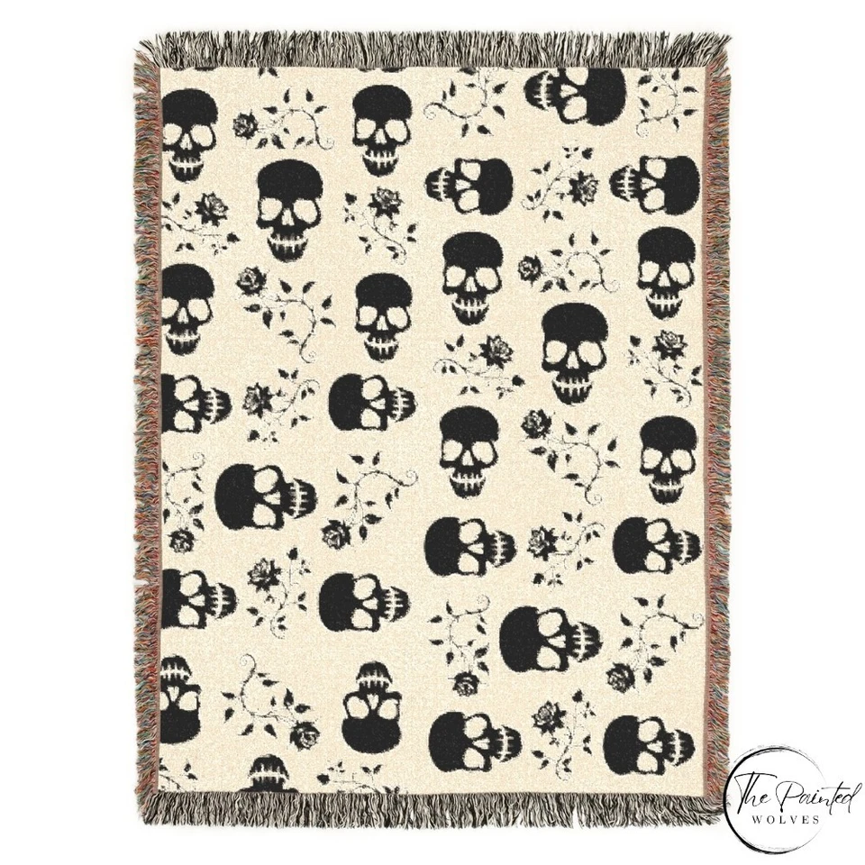 Manta tejida 100 % algodón gótica Halloween calavera negra y rosas Foto 4 de 4