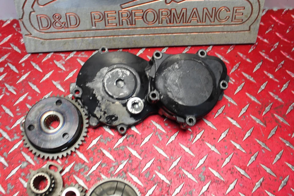 1997 SUZUKI GSXR 750 OEM STARTER COVER WITH GEARS AND BOLTS GX382 - Image 3 of 4