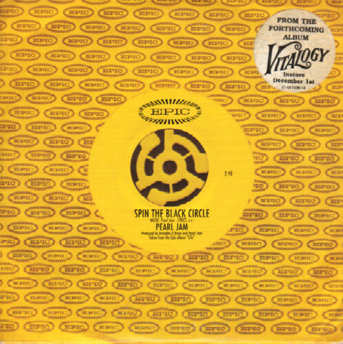 PEARL JAM - SPIN THE BLACK CIRCLE/NOT FOR YOU (2x 2-TRACK CARDBOARD CD- SINGLE) - Afbeelding 1 van 2