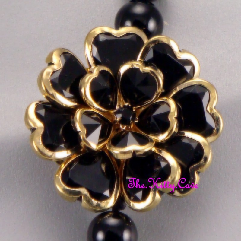Collier Gothique Perles Noires Avec Fleurs Et Détails Corsage - Plaqué Or - Marque Oasis - Neuf Avec étiquettes