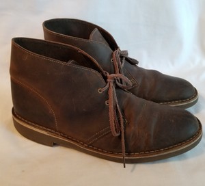 clarks dark brown vs beeswax