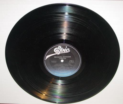 1982 Michael Jackson : THRILLER ALBUM CBS EPIC Records (VG) 7464