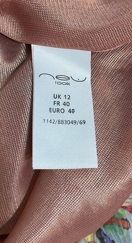 Stunning Silk Dress Size 12 - Picture 10 of 11