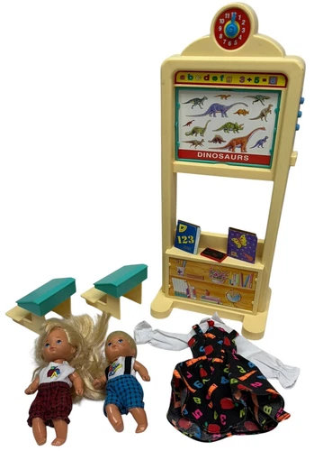 CHALKBOARD WORKS Vintage 1995 Barbie Teacher Playset 13914 School Dress Students