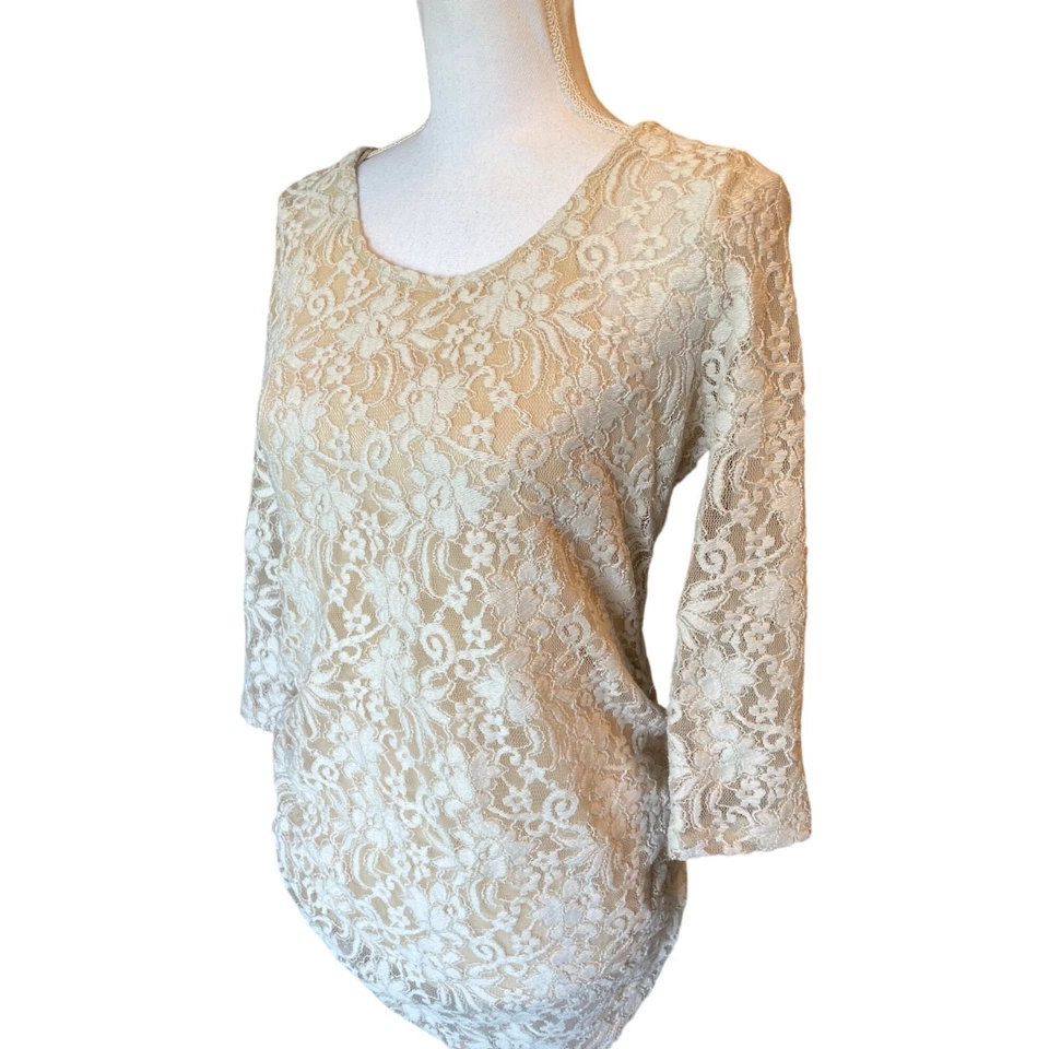 Jessica Simpson Maternity Lace Top Blouse Medium Beige 3/4 Sleeves - Image 3 of 4