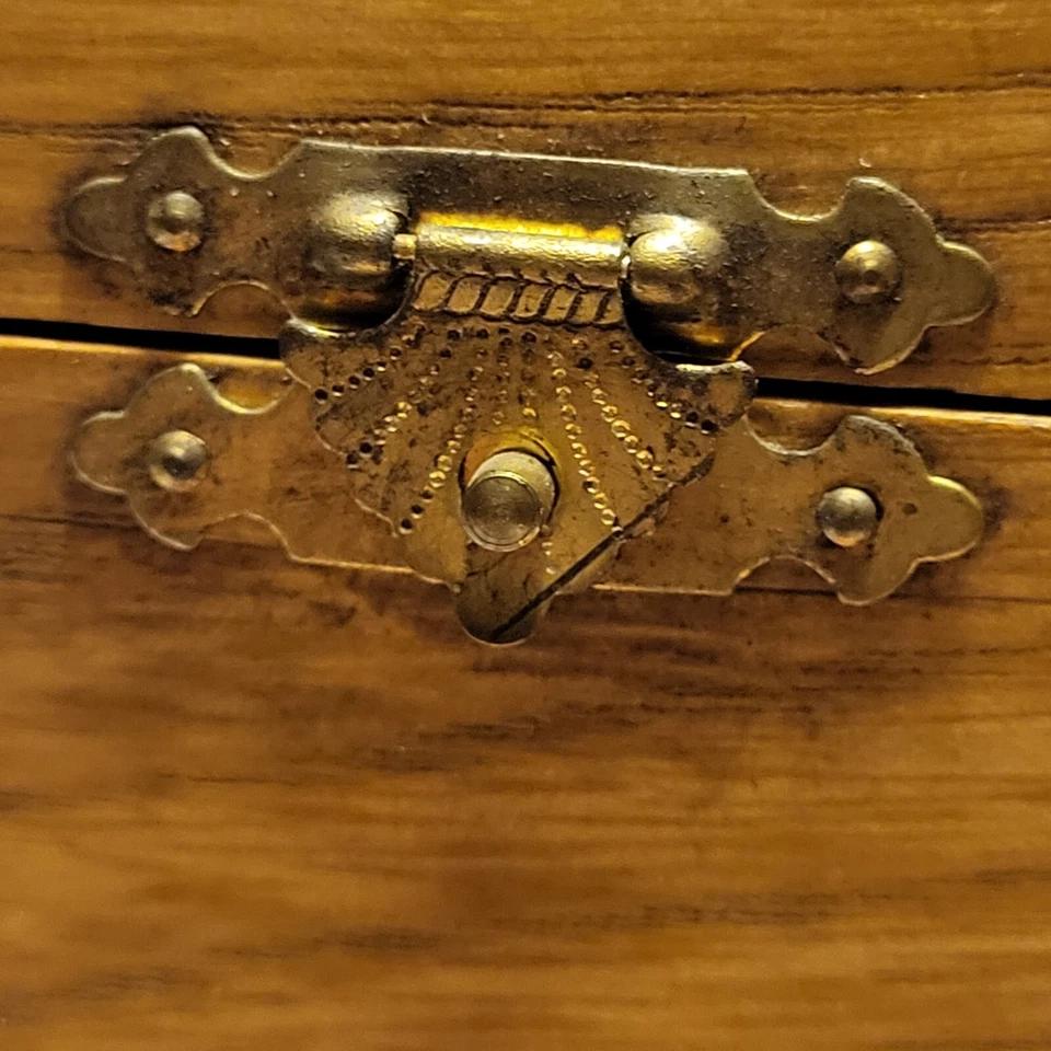 Brújula de barco vintage en caja de madera - Hecha en Japón - Tornillos antiguos de lengua y ranura Foto 4 de 4