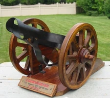 Vtg Courvoisier Cognac Wood Metal Wagon Wheel Cannon Bottle Holder Brandy Displa