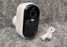 Arlo Essential 2nd Gen VMC3050 2K Outdoor Camera w/mounting plate 