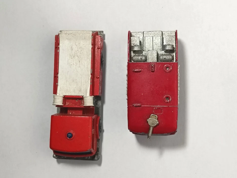 Lotto Lesney (Matchbox) Mezzi Antincendio Vintage Anni 60  - Immagine 3 di 4