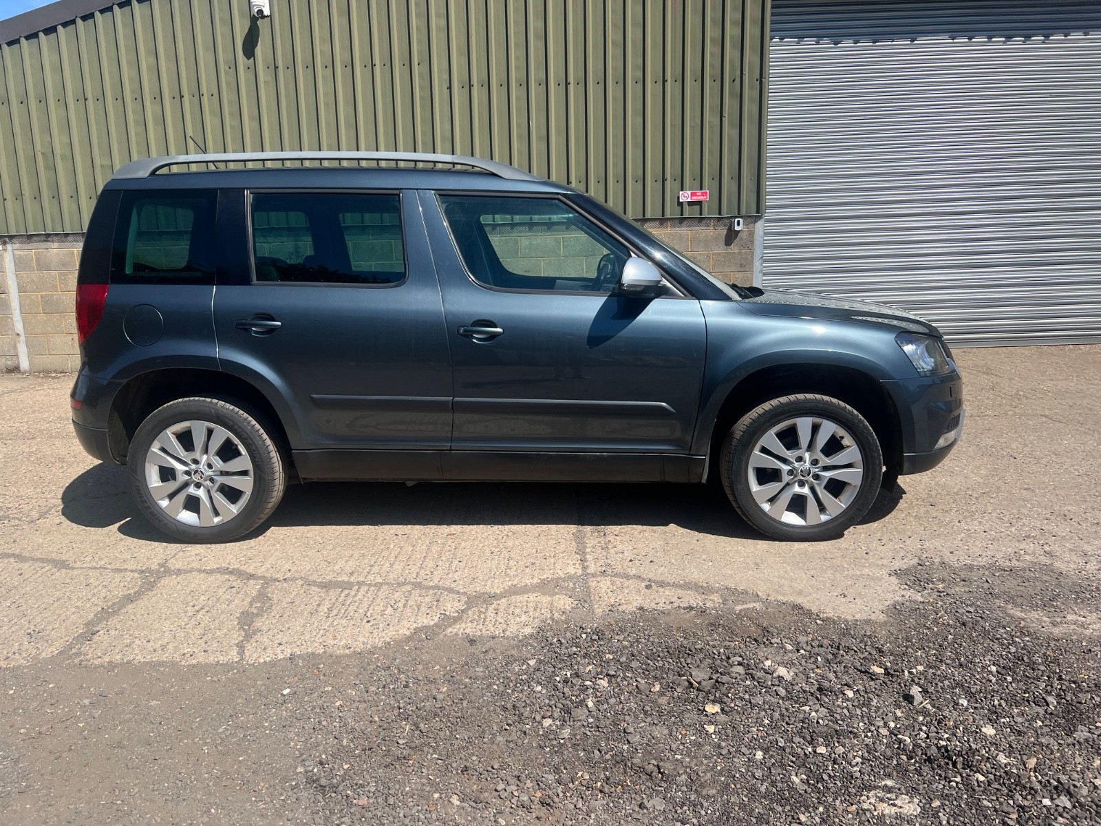 SKODA YETI OUTDOOR SE L TSI 2016 - 16 PLATE