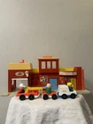 VTG 1973 Fisher Price Play Family Village Fire House Post Office, Theater