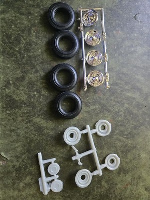 AMT 1/25 1955 Chevy Nomad model car Parts Firestone Tires & Stock Wheels  STKN90